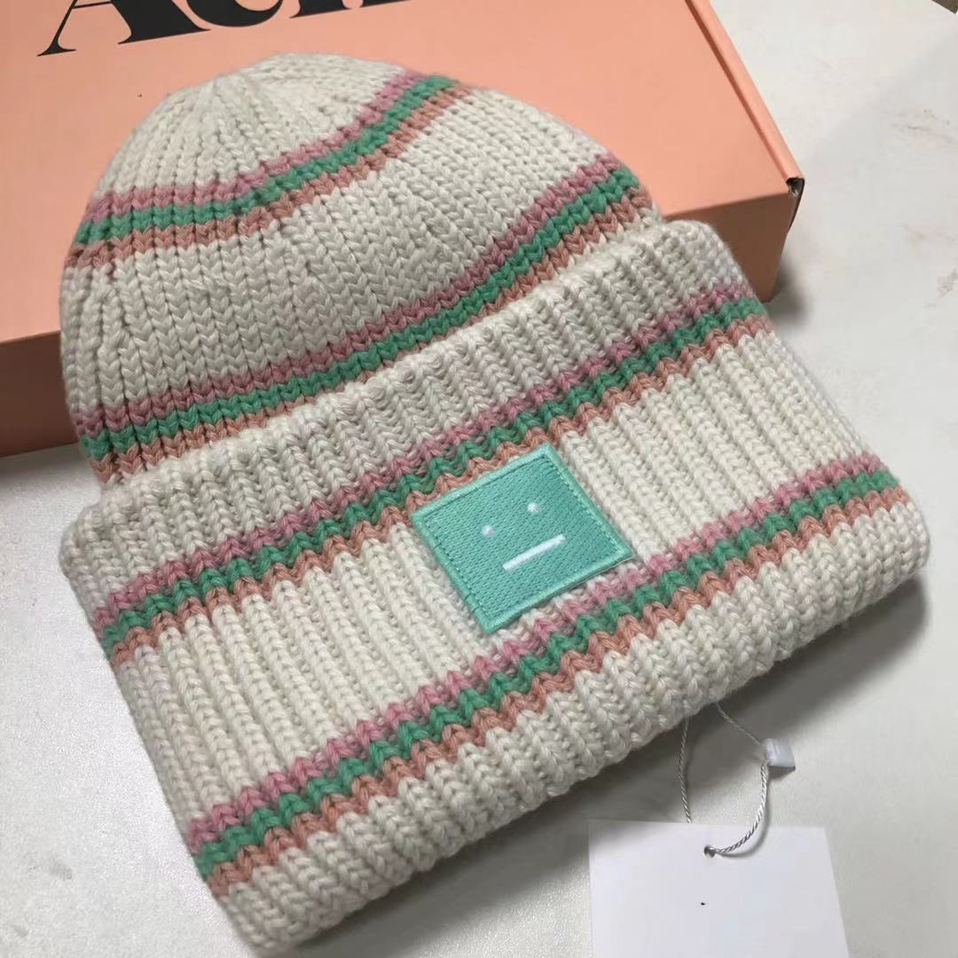 New Knitted hat Set - Image 3